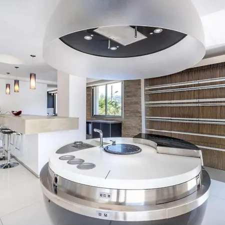 Amazing 5-room Apartment